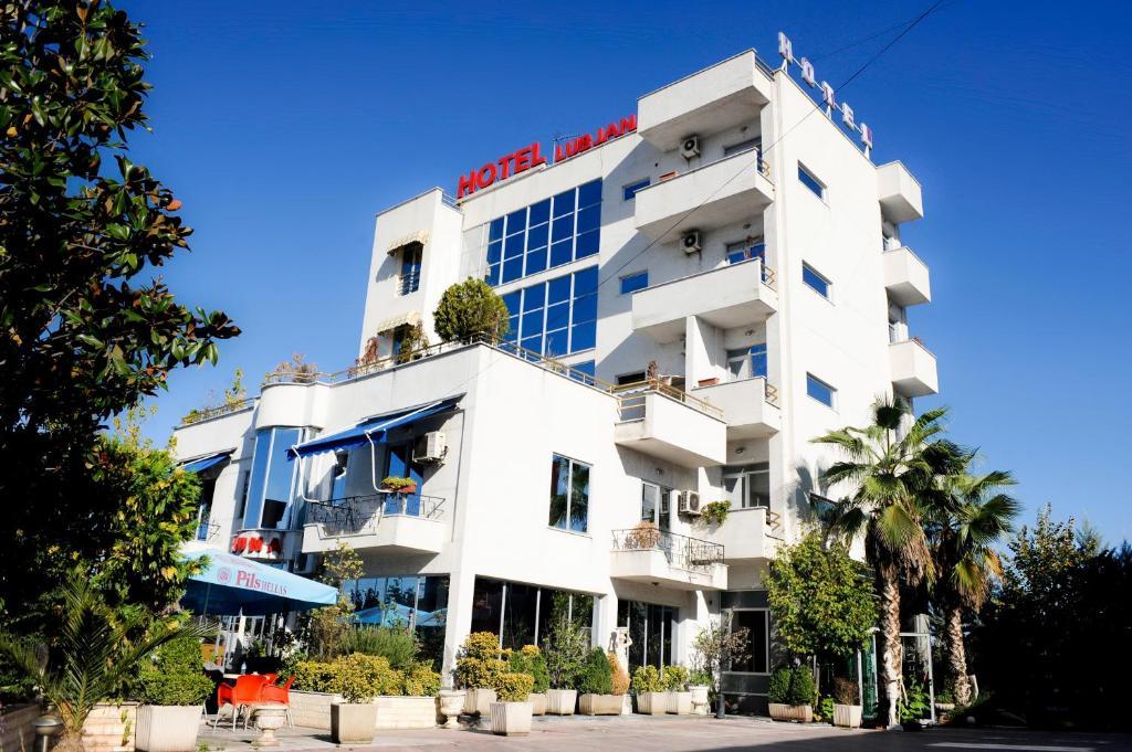 Hotel Lubjana 3*